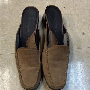 AEROSOLES Brown women’s Loafers